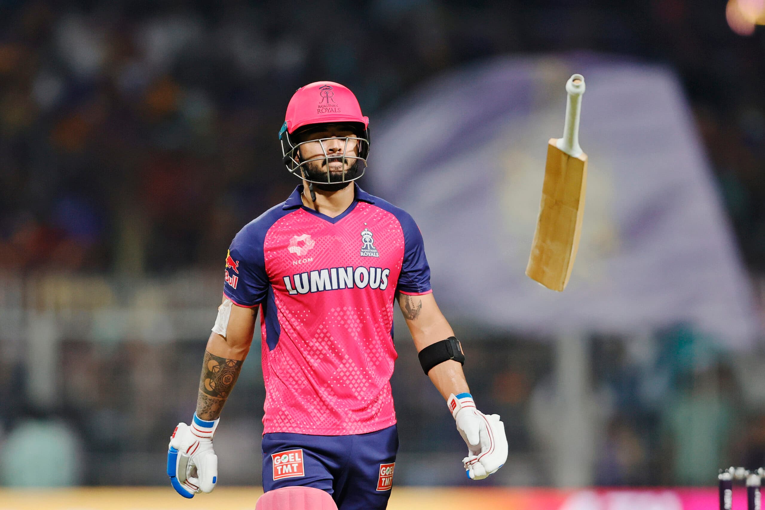 KKR को १ रनको चमत्कारिक जित: परागको आतिशबाजी र शुभम दुबेको संघर्ष पनि व्यर्थ