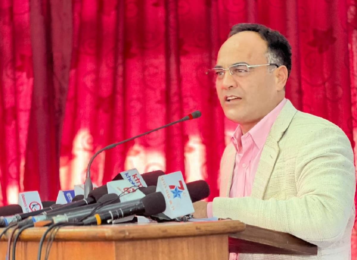 शिक्षकसँग भएका सम्झौता कार्यान्वयन गर्न कांग्रेस नेता महरको सरकारलाई आग्रह